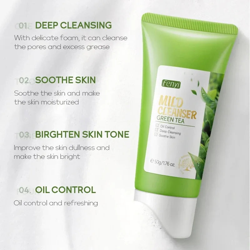 Vitamin C Facial Cleanser – Deep Cleansing & Hydrating Face Wash